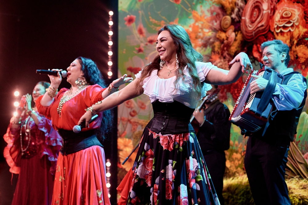 Кто будет угадывать песни в финальном выпуске шоу «Большой хит»