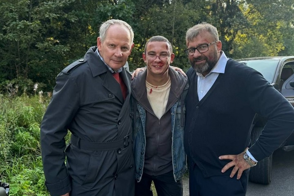 «Останавливаться странно»: актер Даниил Спиваковский о бегстве с Михаилом Пореченковым и Никитой Кологривым в фильме «Беги»