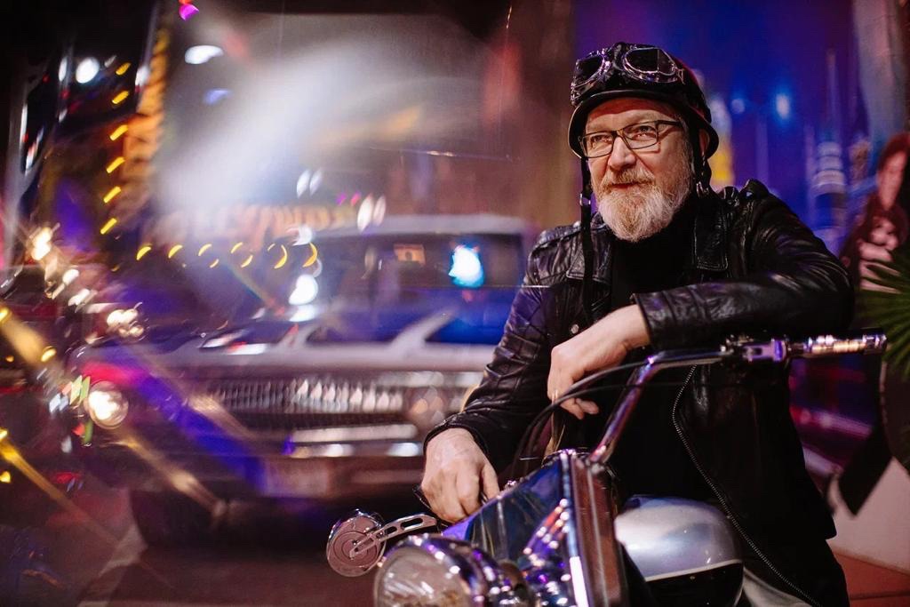 «Наши "старики-разбойники" на многое способны!» Виктор Бычков о премьере сериала «Друг на час» ТНТ и силе человека