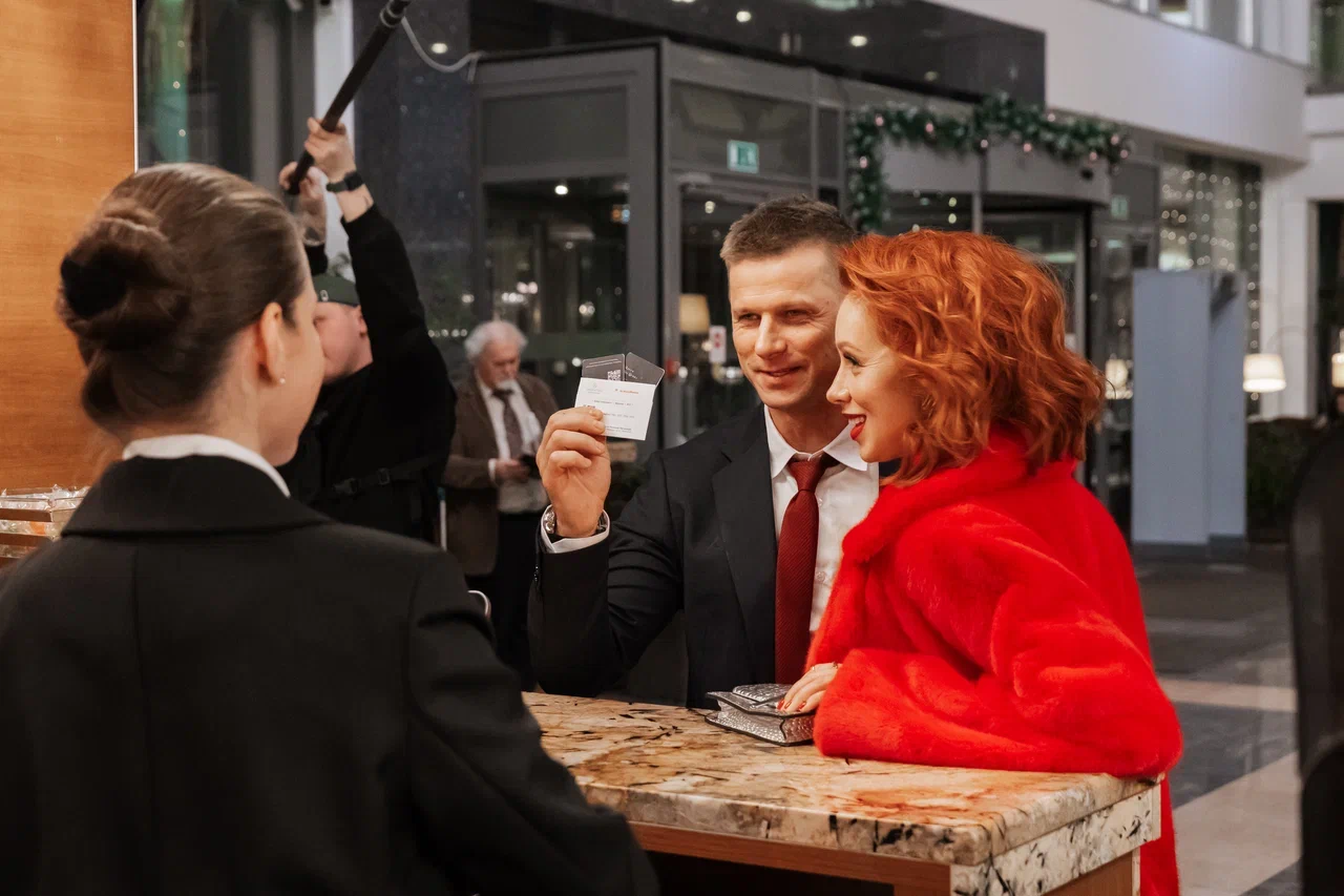 Вывести на чистую воду: стартовали съемки комедии «Любовь по Фрейду» с Ириной Розановой и Романом Курцыным