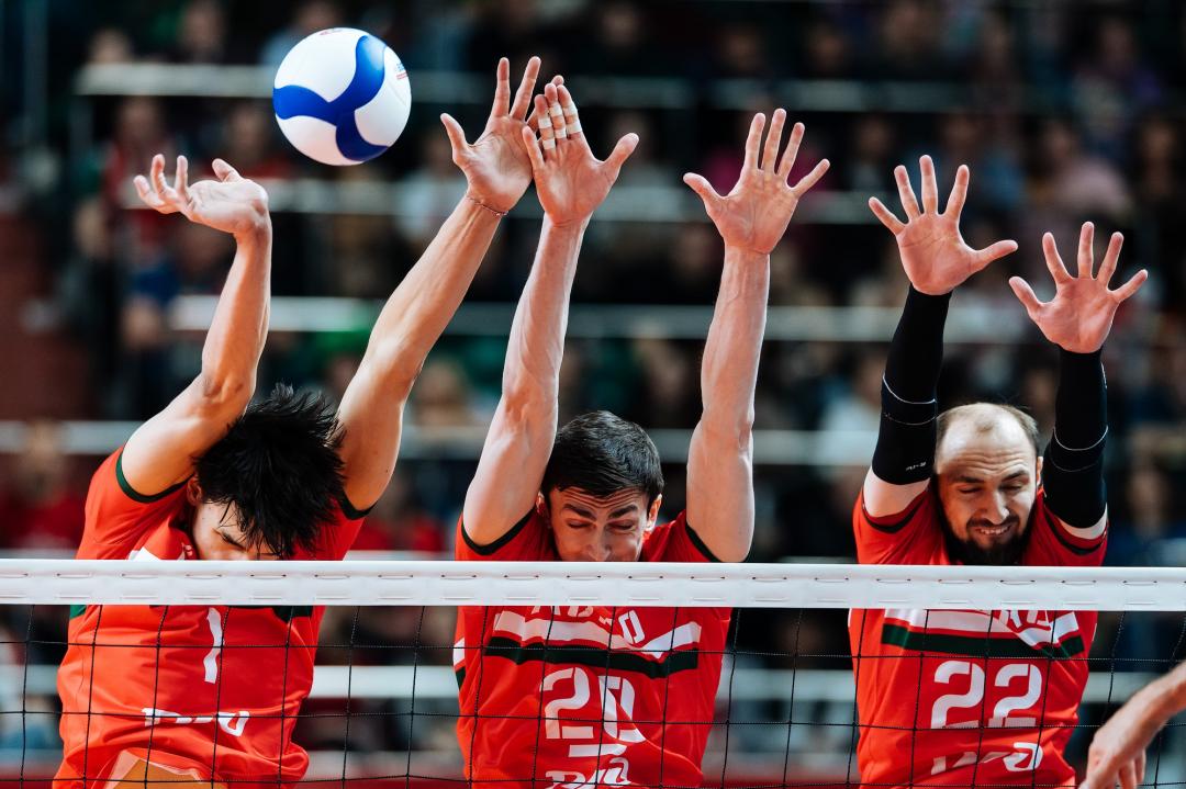 «Зенит» начал с поражения от «Динамо», «Зенит-Казань» готовится к реваншу с «Локо»: полуфиналы мужской суперлиги и Кубка России на канале «Волейбол»