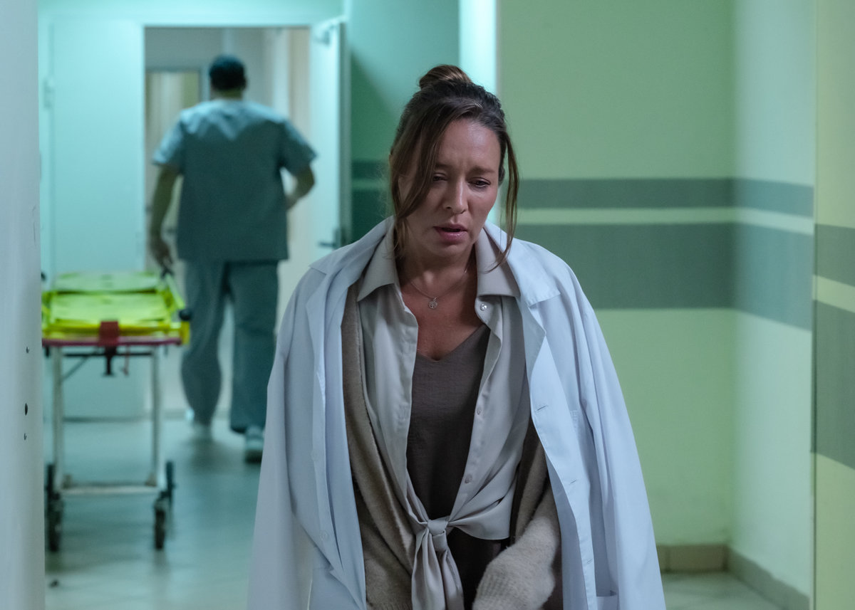 Твое-мое: актриса Серафима Низовская – в интервью о своей героине мелодрамы «Моя чужая семья» канала «Dомашний», воспитании детей и себя