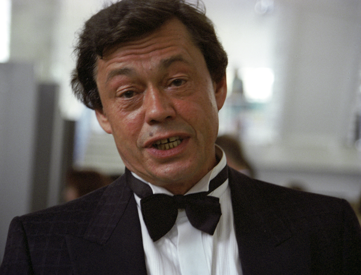 Журналист, гармонист, студент, шахтер, танкист: пять фильмов с Николаем Караченцовым в День его 80-летия на «Советской киноклассике»