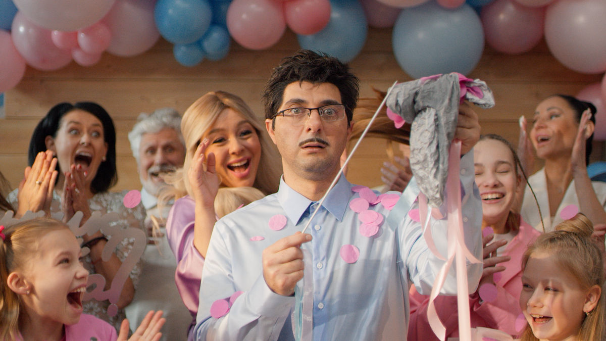 Сообразили на двоих: на ТНТ стартует новый скетчком «Демис и Марина»