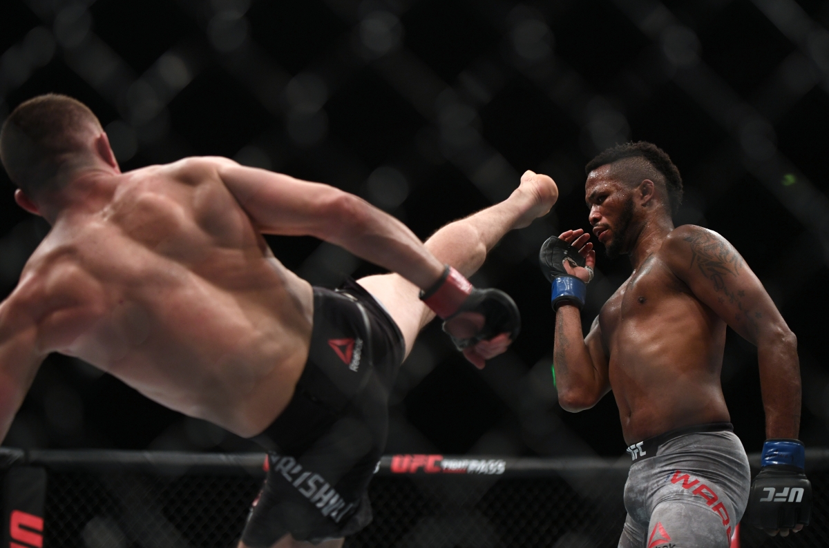 Защита нашего чемпиона, бой русской Лисицы, соперники Яна: смотрим битвы Анкалаев – Перейра, Двалишвили – Сэндхаген и Сантос – Чиассон в UFC 320 на канале «МАТЧ!»