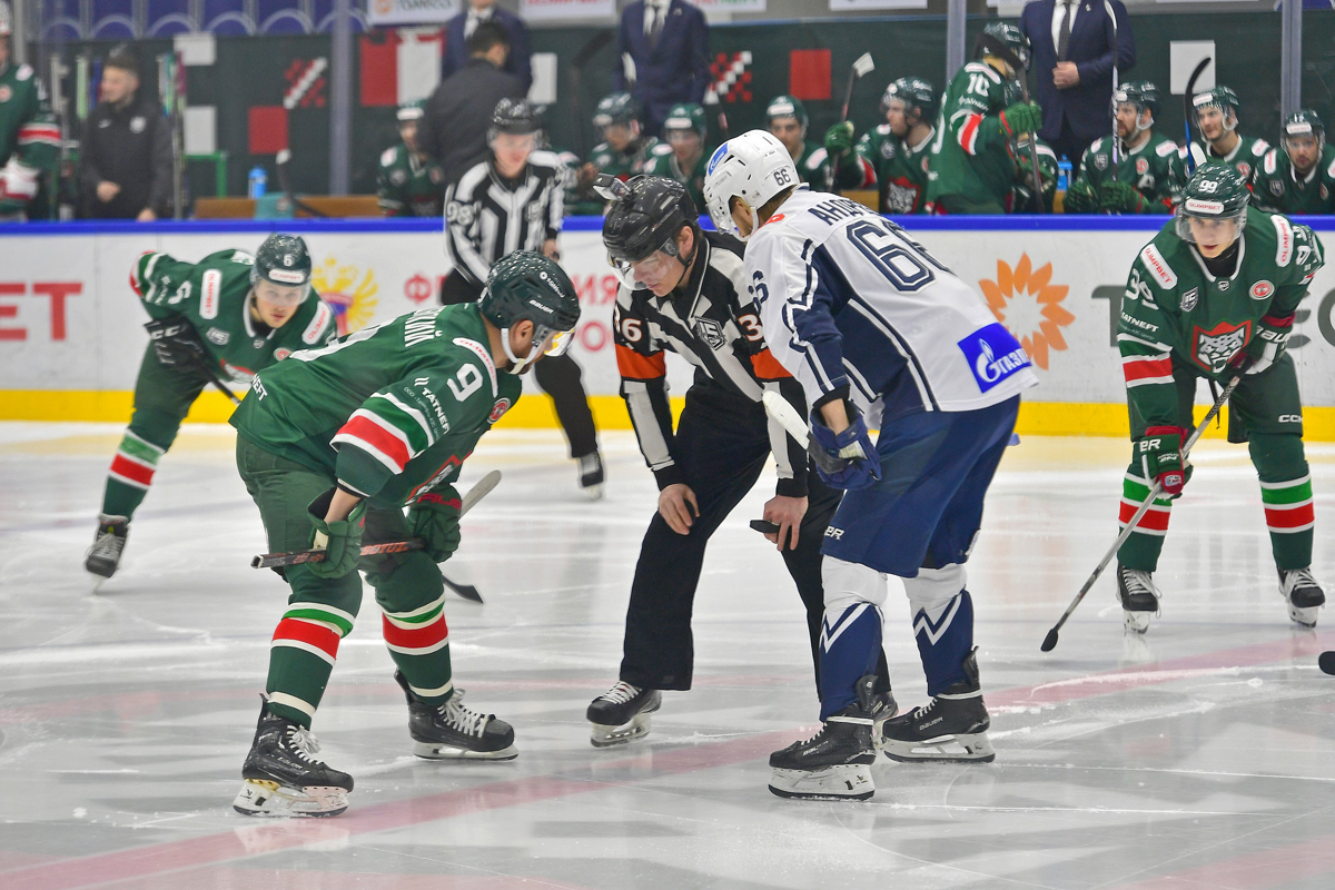 Ледовые схватки в Москве, Казани, Новокузнецке и Перми: смотри матчи Всероссийской хоккейной лиги на канале «Хоккей ТВ»