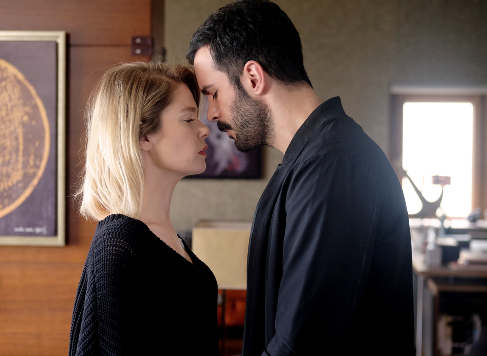 Большой финал: смотрите заключительные серии турецкого сериала «Ворон»