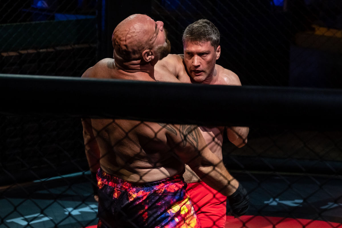 Актерский дебют дочки Пореченкова: завершены съемки остросюжетного детектива «Таксопарк 13» для РЕН ТВ