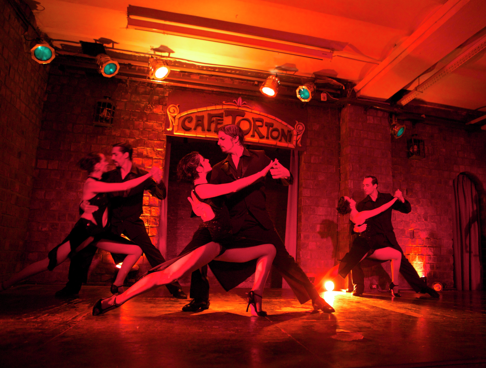 КонцерТанго: симфонический оркестр Капеллы Санкт-Петербурга сыграет киношлягеры онлайн