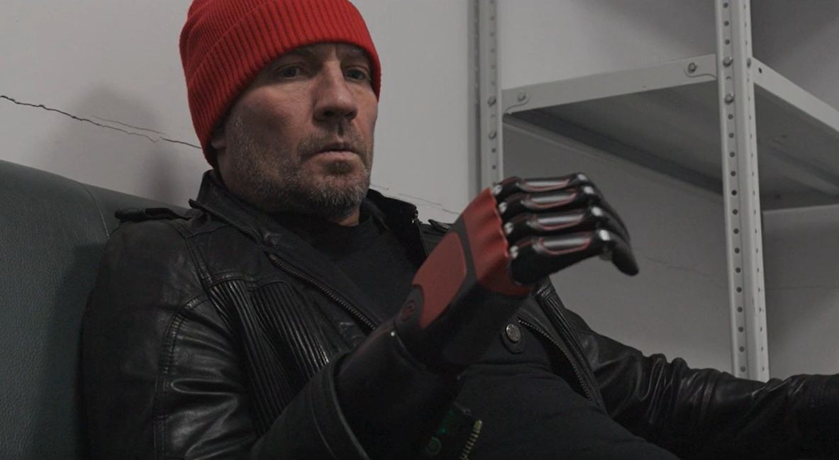 Премьера на ТВ: где и когда покажут самый ожидаемый документальный сериал «Киборг» с Романом Костомаровым