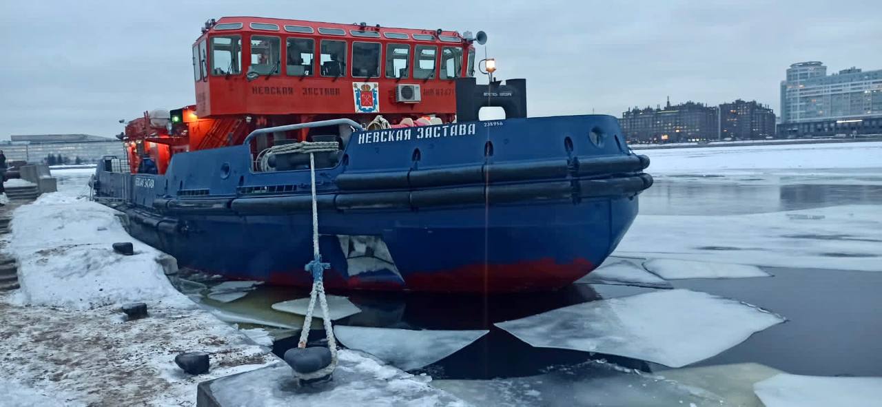 «Иван Васильевич меняет все!»: жители и гости Петербурга увидят уникальный перформанс на Неве