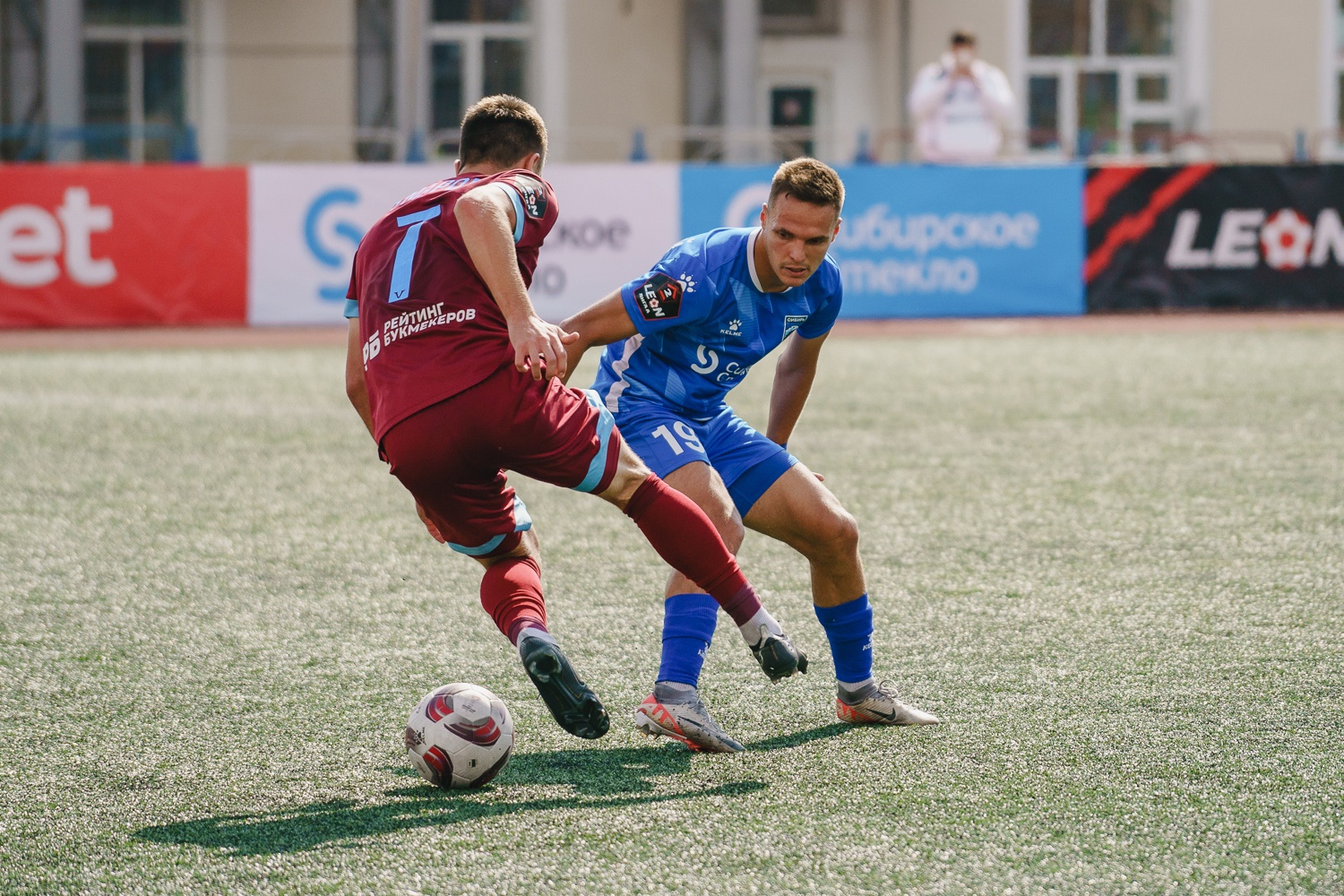 «Спартак», «Сибирь», «Салют», «Авангард» и «Химки»: не пропустите трансляции Второй лиги на каналах «Футбольный» и «Спортивный»