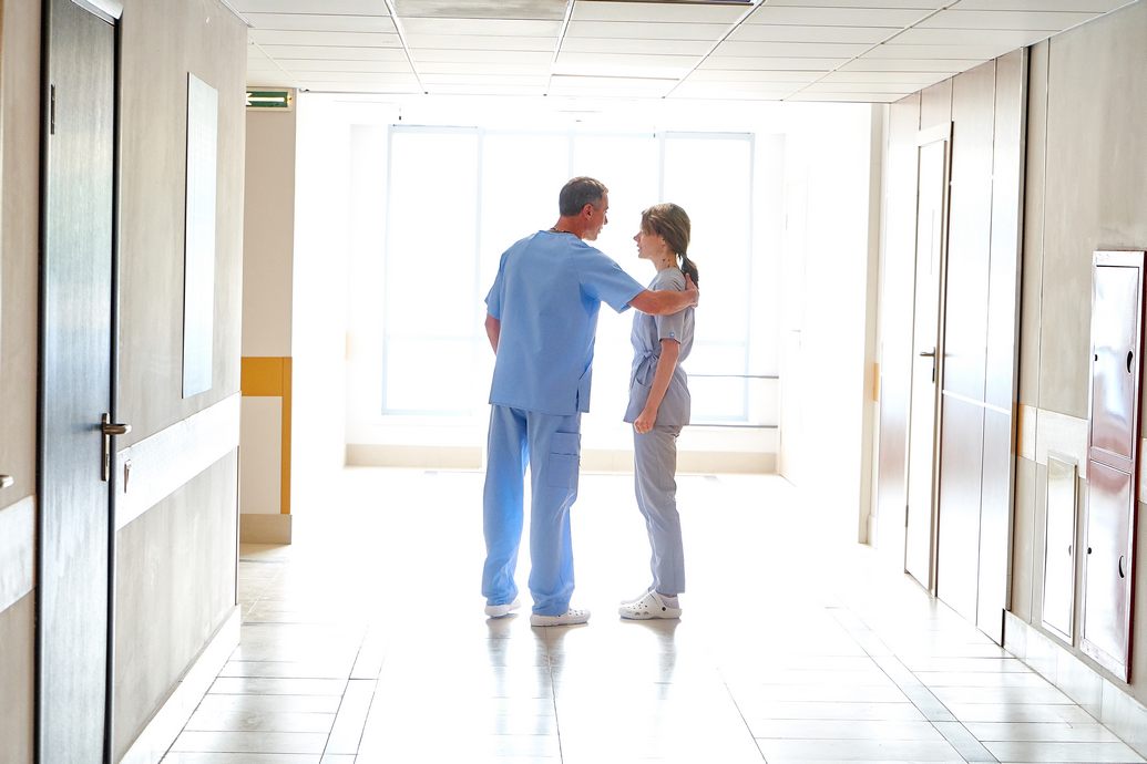 С Анной Старшенбаум и Игорем Петренко: телеканал «Россия 1» покажет премьеру мелодрамы «Врачебная ошибка»