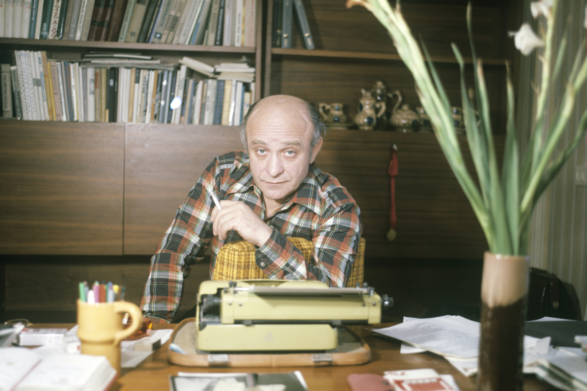 Его кино и воспоминания о нем: Первый канал отметит 95-летие со дня рождения Ролана Быкова