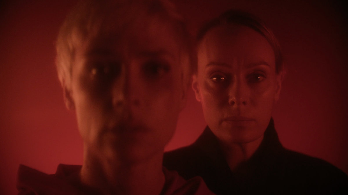 О каждом из нас: в Сети состоялась премьера психологической драмы Оксаны Барковской «Выход»