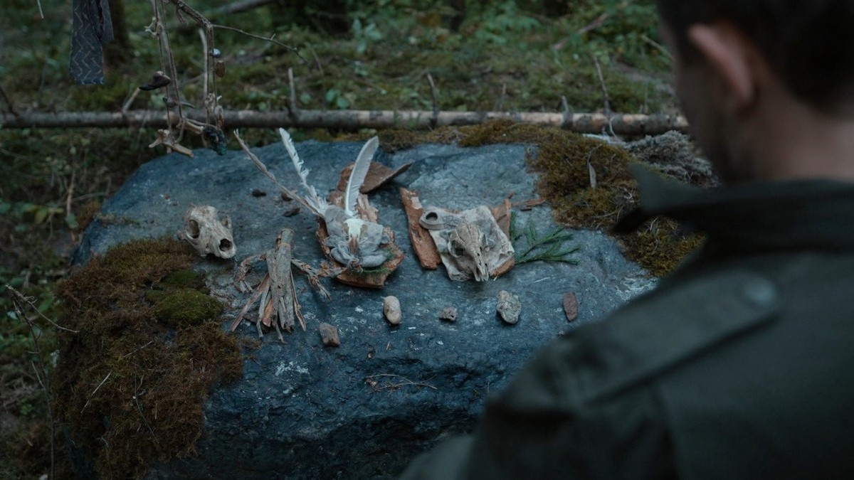 Шаманы, старообрядцы, икотки и сгоревшие ведьмы: почему в фолк-хорроре «Территория» ничего не понятно, но очень интересно