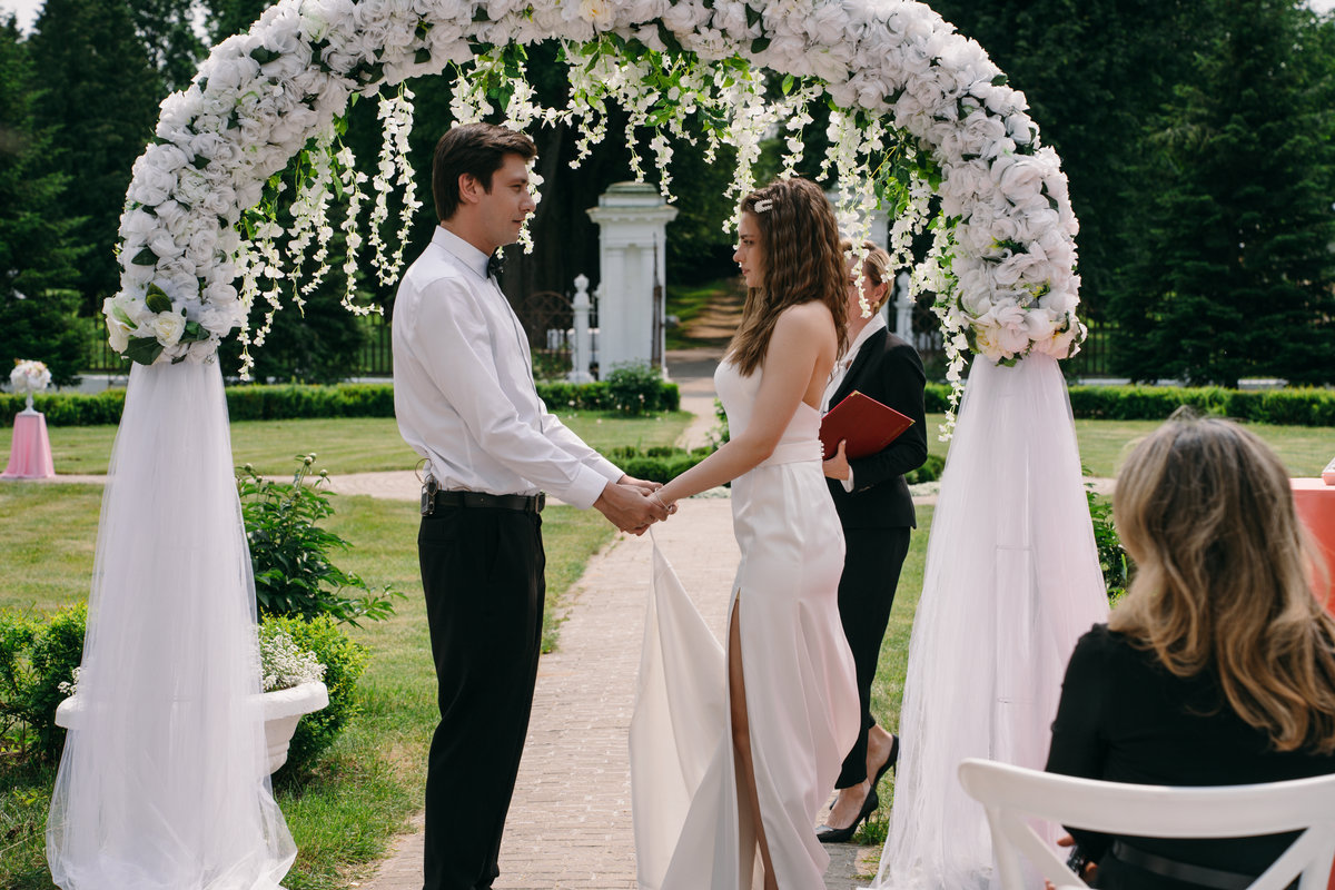 В Сети состоялась премьера второго сезона сериала «Постучись в мою дверь в Москве»