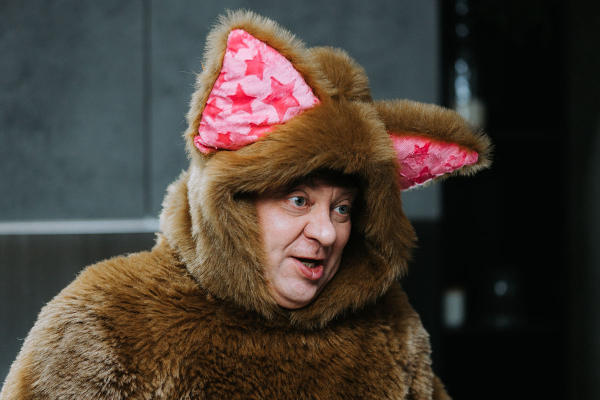 Без кота и жизнь не та: на СТС сегодня выйдет премьера второго сезона комедии «Котострофа» о семье с котом