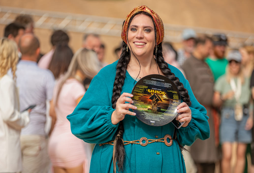 Переворот в истории: ТНТ начал снимать продолжение сериала «Казачок» с Алексеем Лукиным