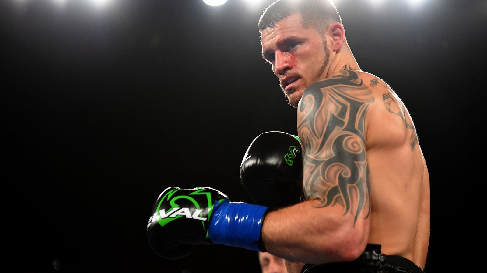 Максим бьется за чемпионский пояс: смотрим профессиональный бокс на «МАТЧ! Боец»