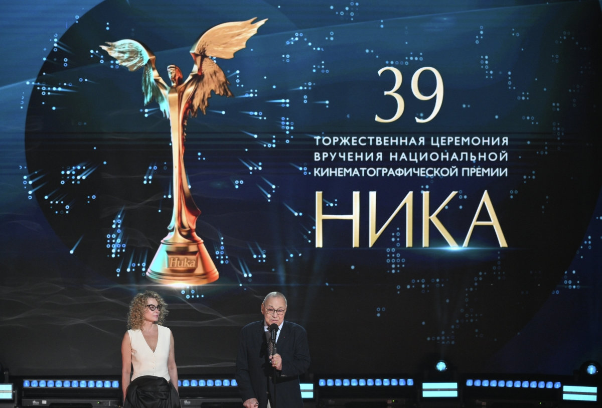 Хабенский, Крючкова, «Ветер» и история Пушкина: в Москве раздали награды кинопремии «Ника-2026»