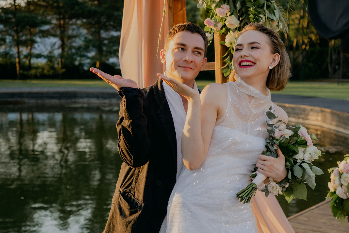 Второй сезон уже скоро: сериал «Праздники» вернется с новыми сериями в ноябре на ТНТ