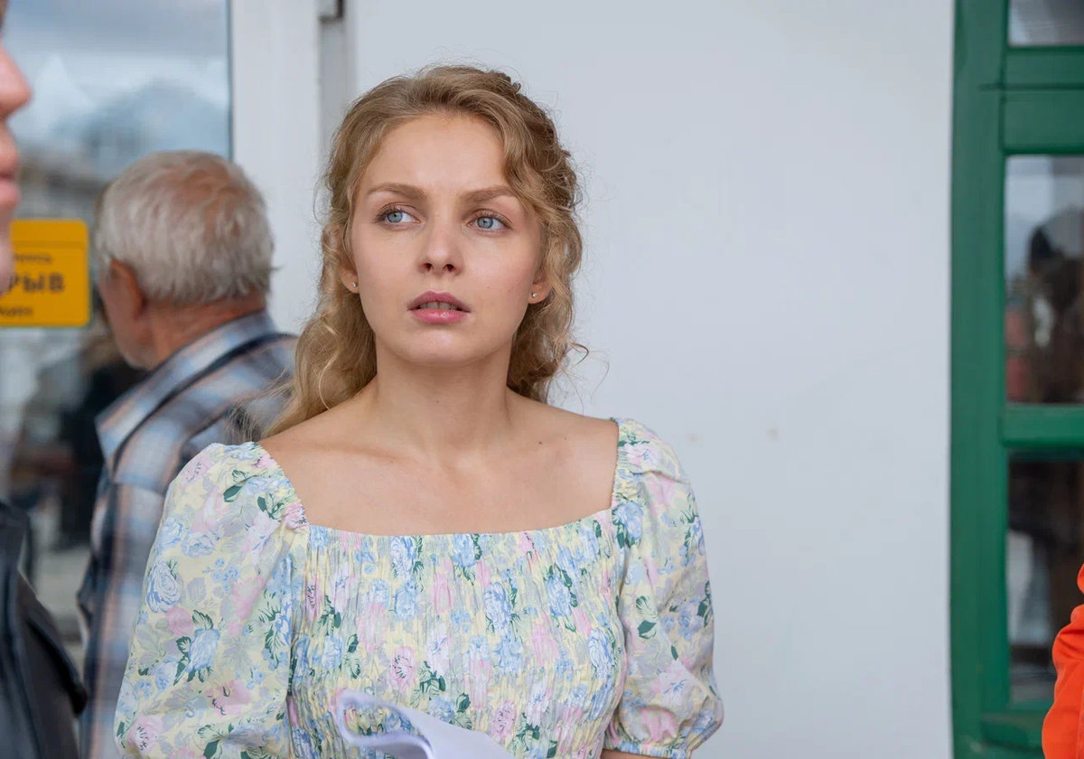 Песни от души, юмор и кинопремьера по выходным: что смотреть на «России 1» в этот уик-энд 21 и 22 марта