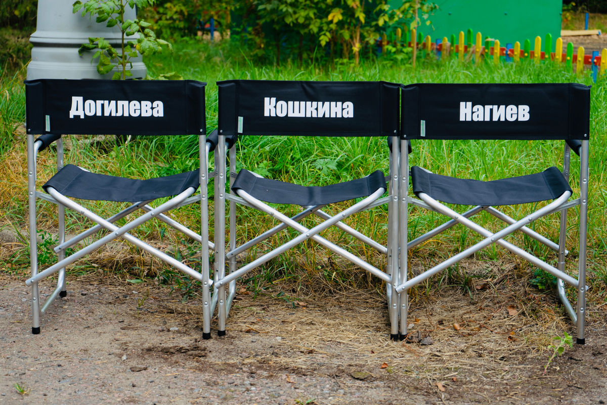 Фото с площадки: ТНТ снимает комедию «Мэр поневоле» с Яном Цапником, Татьяной Догилевой и Сергеем Фроловым