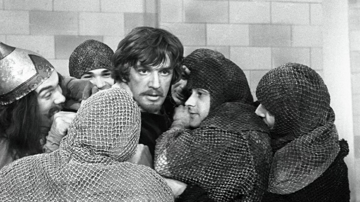 Что посмотреть на ТВ в день 70-летия великого артиста: телеканалы вспоминают Александра Абдулова