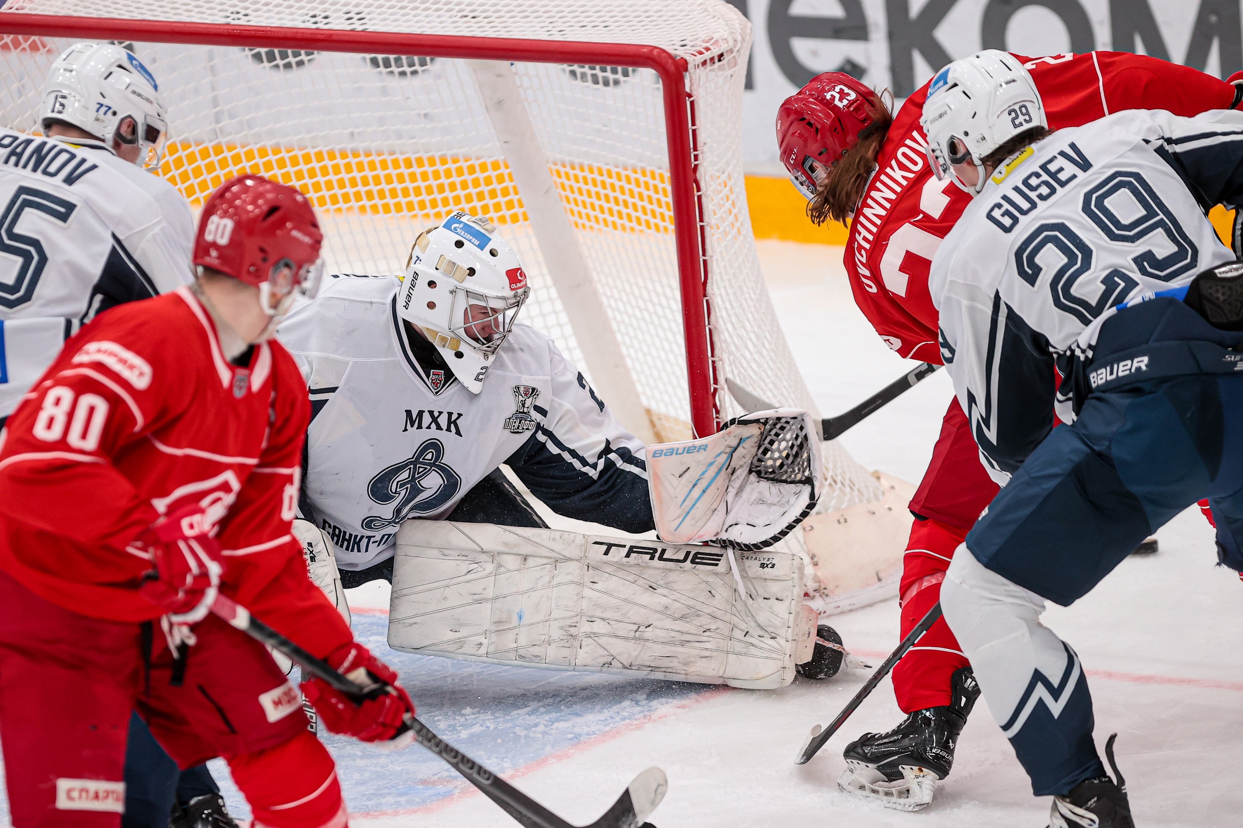 Московский «Спартак» против «Динамо СПб», сибирское дерби в Новокузнецке: матчи 1/4 Молодежной хоккейной лиги на канале «Хоккей ТВ»