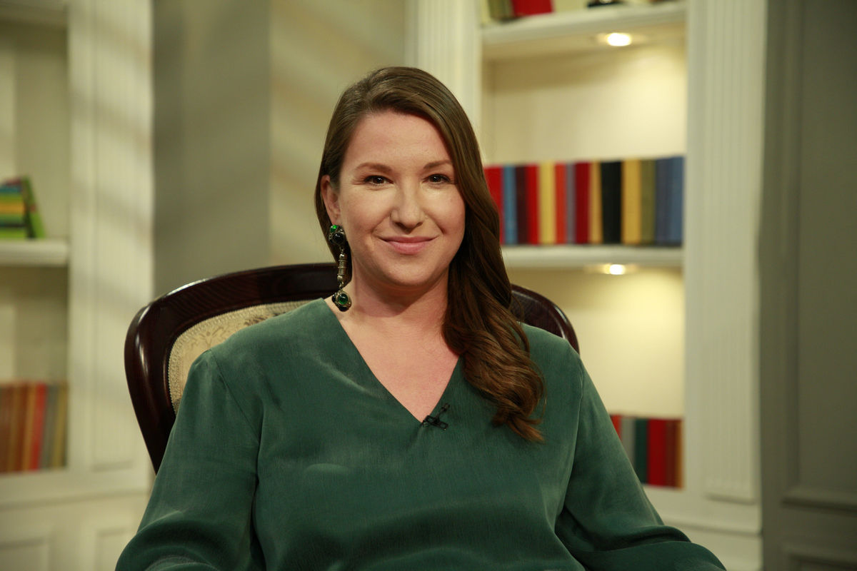 «Прощаемся на достойной ноте»: актриса Елена Муравьева о финальных сериях «Некрасивой подружки»