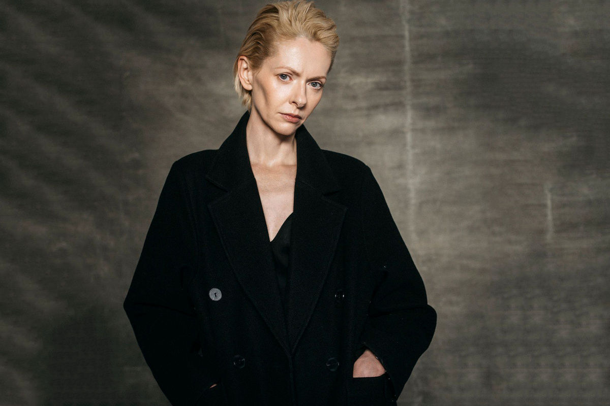 Актриса Юлия Марченко в интервью о семейном фильме «Девка-баба: Кукла-чародейка»