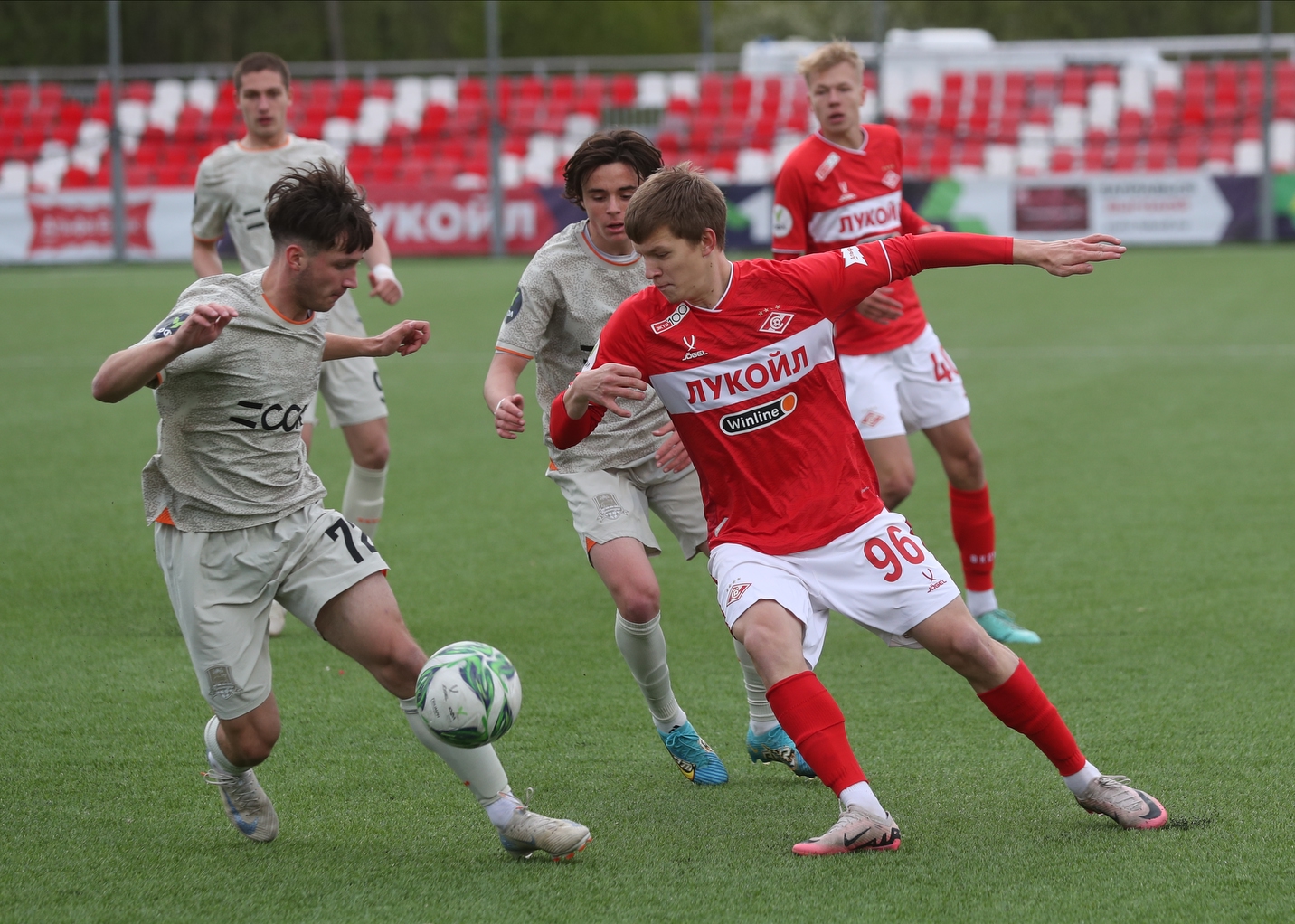 «Ростов» – «Зенит», «Краснодар» – «Спартак», ЦСКА – «Рубин» и другие игры 23-го тура МФЛ на каналах «Мяч» и «ТВ Спорт»