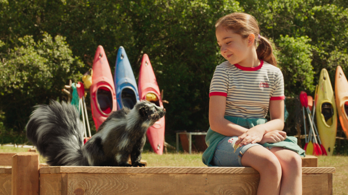 «Зеленый продакшен» и съемки в реальном детском лагере: интересные факты о семейной комедии «Пушистые каникулы»