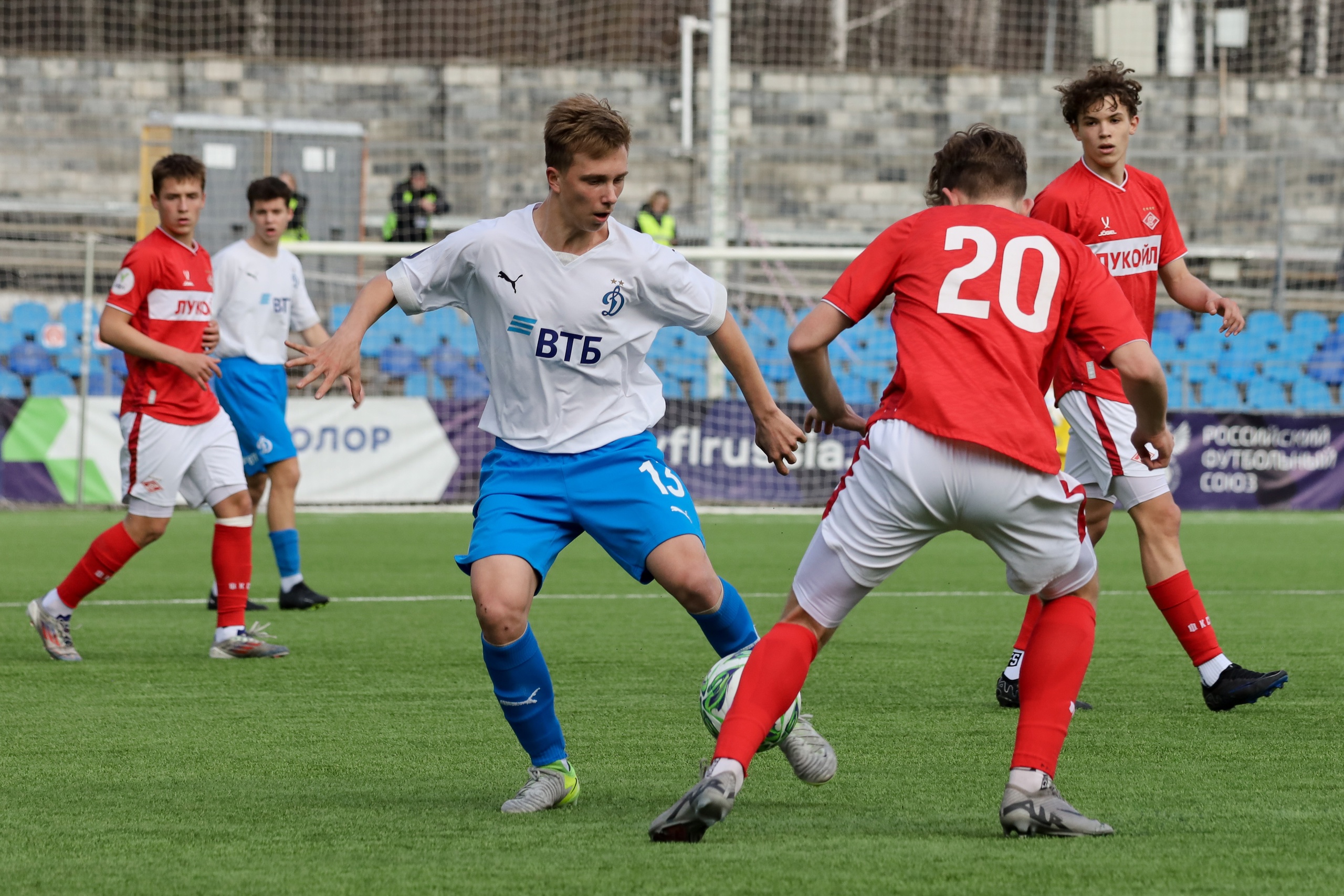 Всегда поставляли топовые кадры: смотрим трансляции матчей ЮФЛ «Акрон-Академия Коноплева» – «Динамо» на канале «ТВ Спорт»