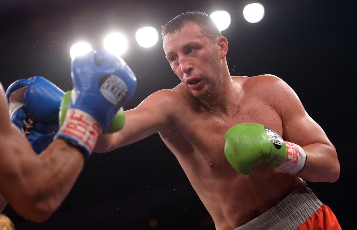 Смотрим бои Адалаев – Адейеми, Кашинский – Магомедов и еще много профессионального бокса на канале «ТВ Спорт»