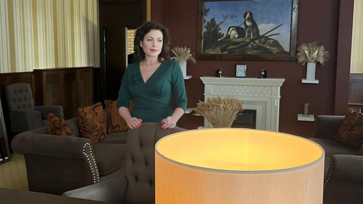 Загадочные выходные: «ТВ Центр» устроит премьерный показ детективов «Если он меня узнает» и «Отель "Солнечная долина"»