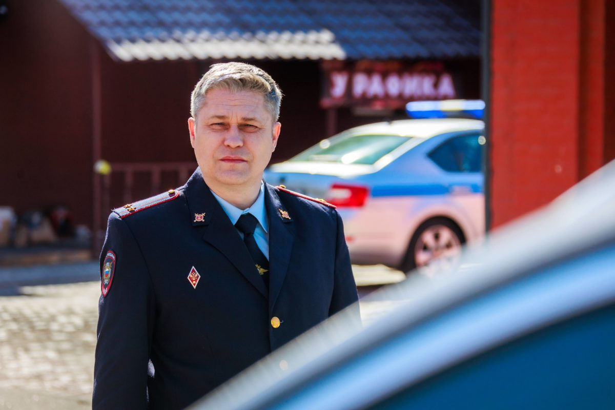 Правильный опер в изгнании: сериал «Чужой район» на канале «Криминальное» рассказывает историю честного капитана в злачном районе Питера
