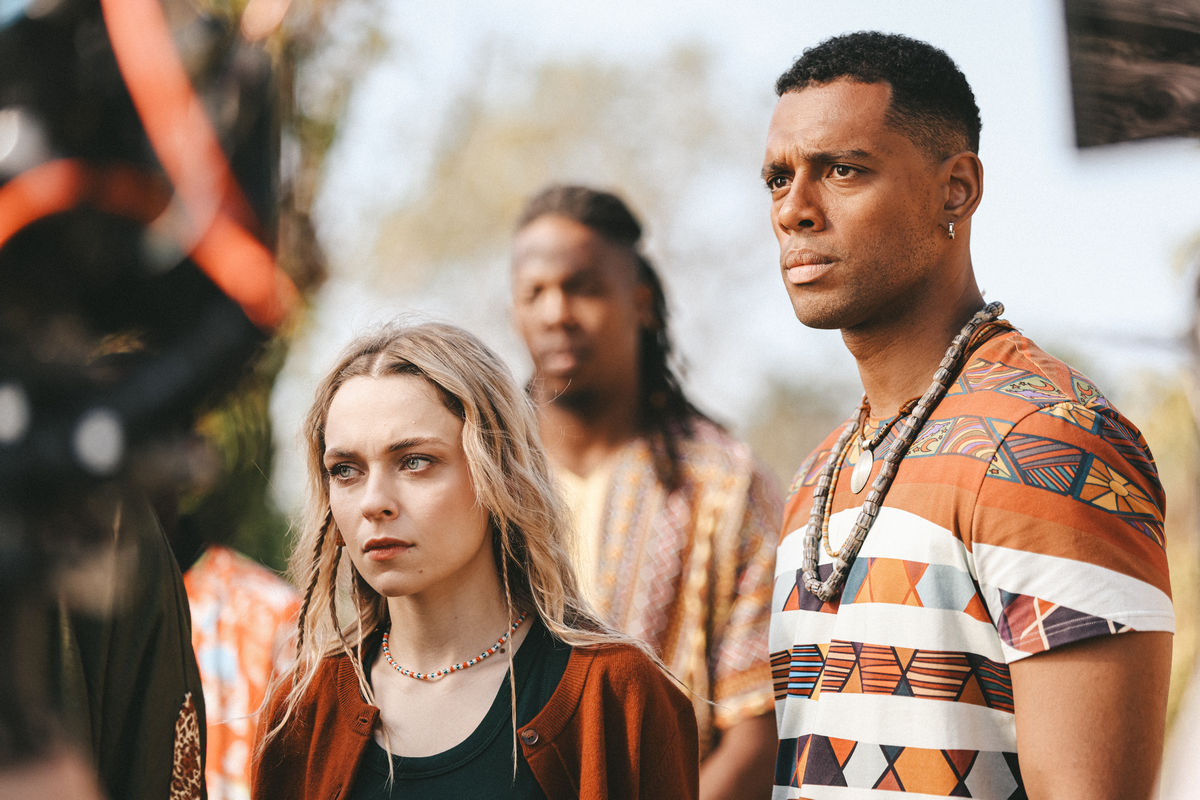 «Как истинный белорус, умею сажать картошку»: Давид Ниамеди о жизни в Беларуси и съемках в сериале «Афродеревня» ТНТ