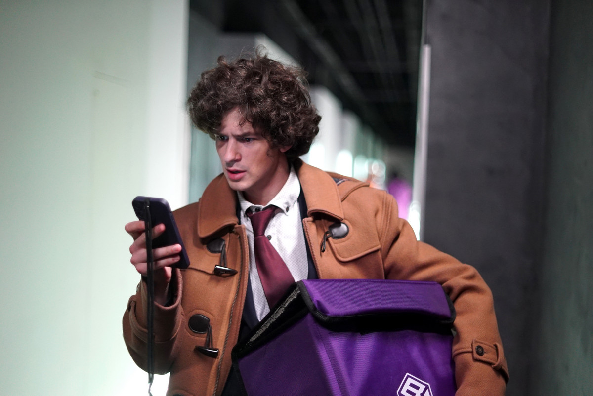 Комедия с доставкой: в Сети стартует сериал «Курьеры»