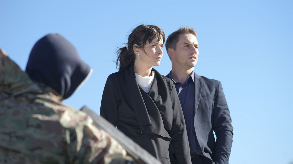 Шерше ля фам: на НТВ стартует премьера иронического детектива «Темная лошадка»