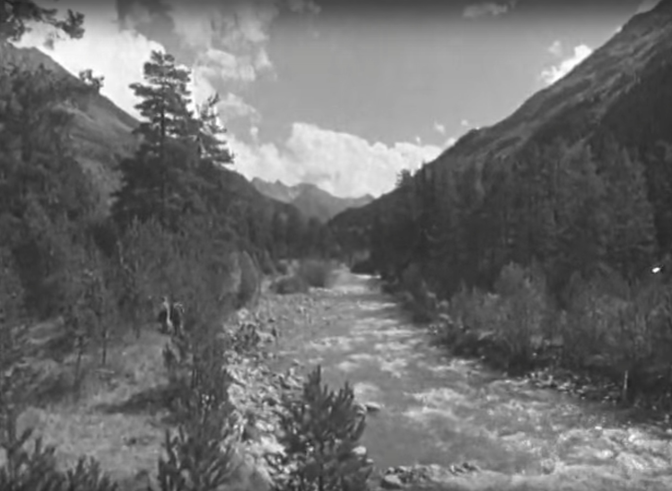 Характер сибирского пацана: картина «О чем молчала тайга» на канале «Советская киноклассика» показывает, как школьники ищут клад в густых лесах