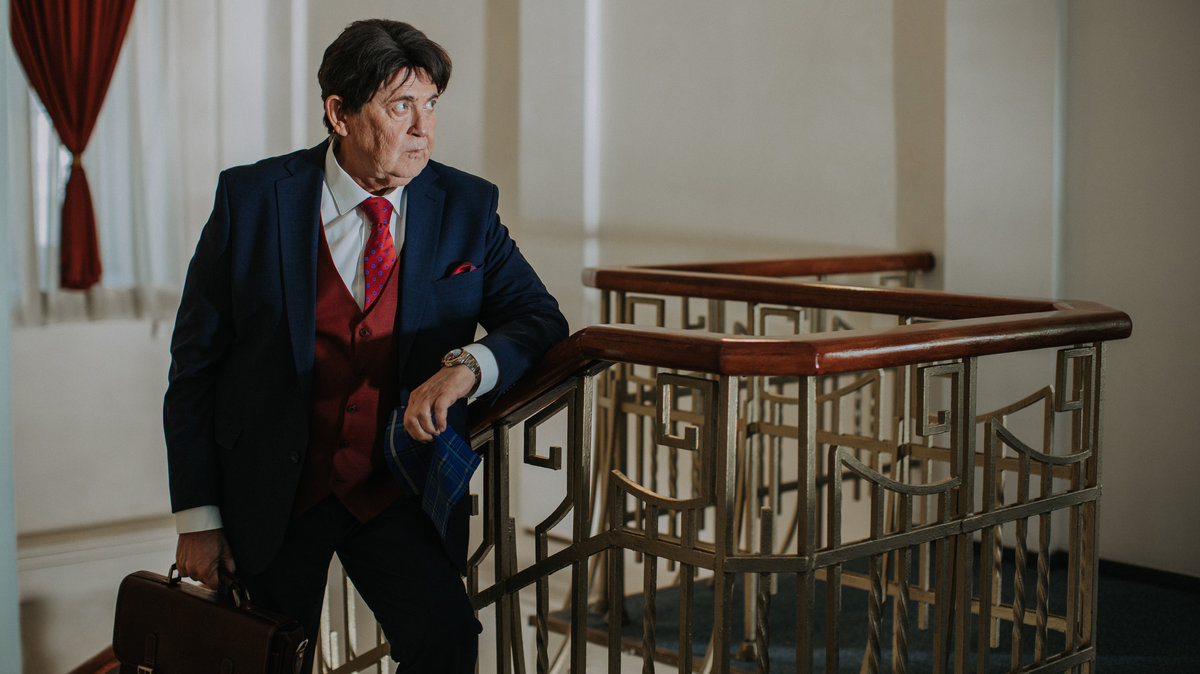 Няня под прикрытием: телеканал START Air начал показ сериала «Артист с большой дороги» с Юрием Стояновым