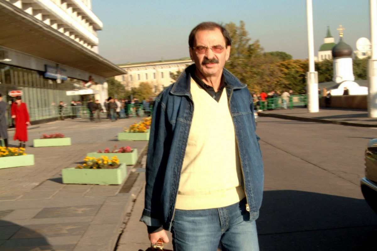 Они потрясли мир: Пятый канал представляет премьеру документального проекта «Илья Олейников. Герой нашего городка»