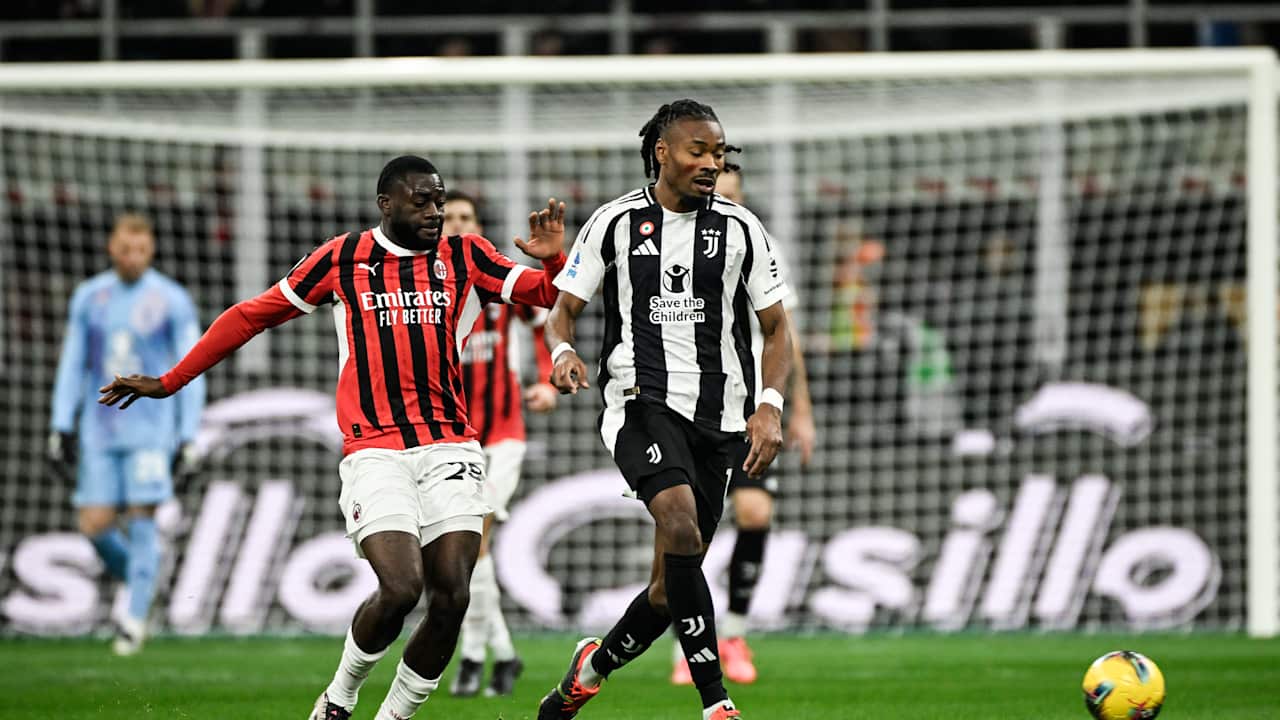 Супербитва «Ювентус» – «Милан», чемпионский бой «Наполи» – «Дженоа» и схватка «Верона» – «Сассуоло» в 6-м туре чемпионата Италии на канале «МАТЧ!»