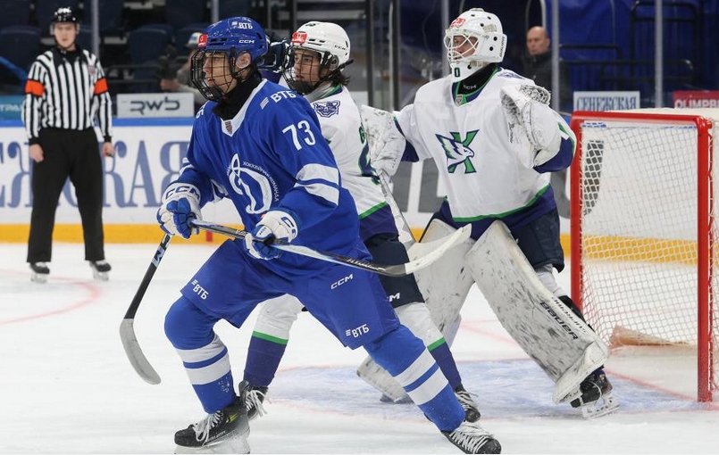 «Локо» и «Стальные Лисы» впереди, два «Динамо» и «Спартак» рядом: матчи Молодёжной хоккейной лиги на каналах «Хоккей ТВ» и «Триколор Спорт»