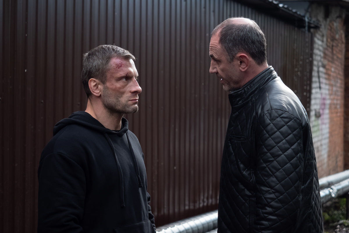 Премьера скоро на НТВ: подошли к концу съемки сериала «Извозчик» с Евгением Миллером в главной роли