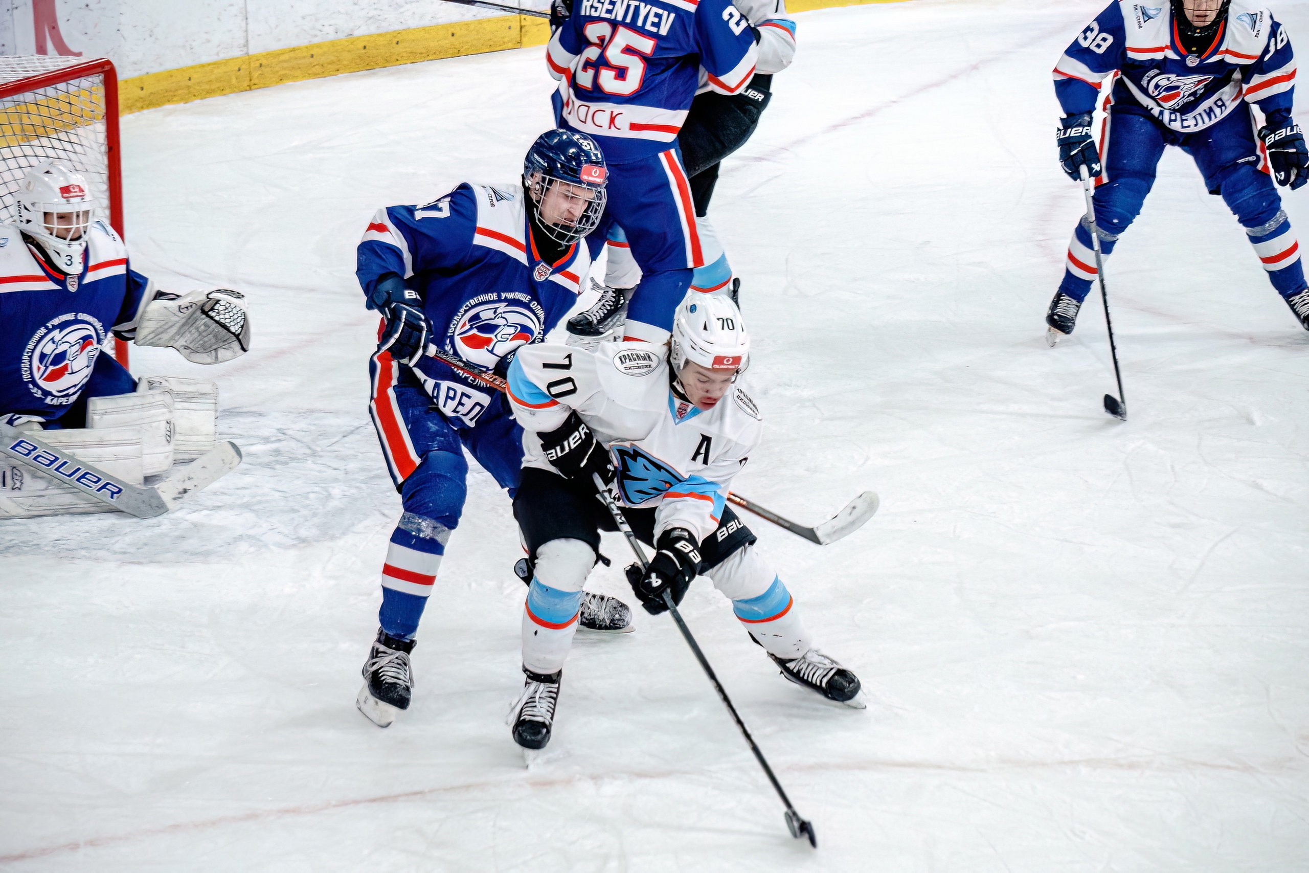 Татарстанское дерби, игры в Сибири, «Тигры» в Москве: смотрите трансляции матчей Молодежной хоккейной лиги на канале «Хоккей ТВ»