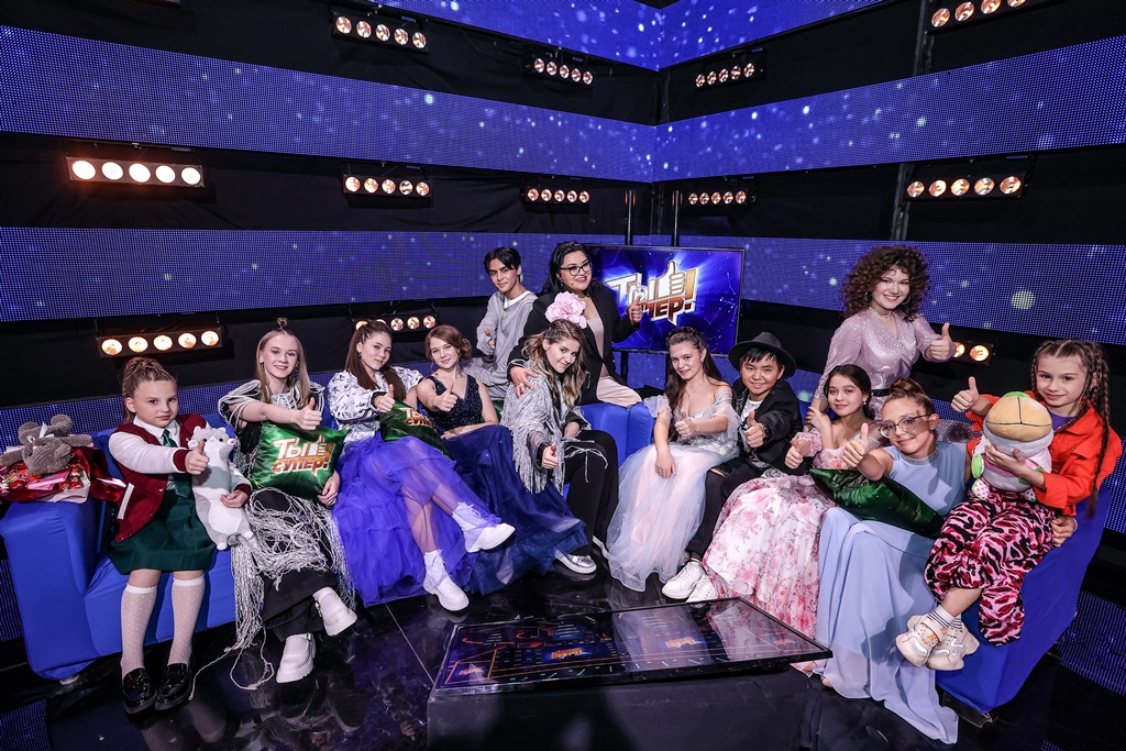 Встреча выпускников и новые лица: осенью в эфир НТВ выйдет суперсезон вокального проекта «Ты супер!»