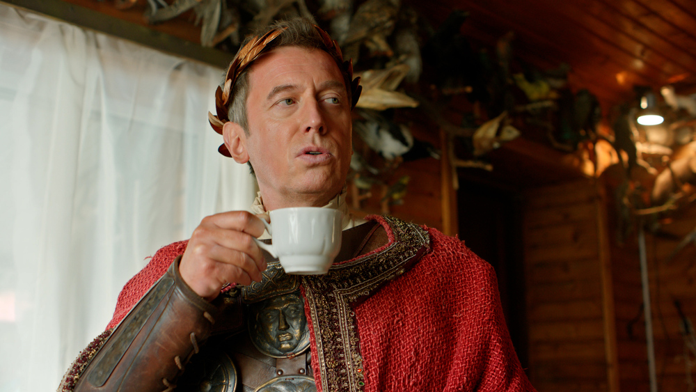 Смотрим весной: известна дата премьеры комедийного сериала «Цезарь» на СТС